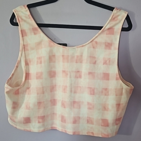 NWT: Torrid Pink/White Checker Print Cropped Tank Top, Size 3X - Picture 3 of 5